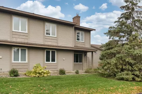 4711 Anne Pt, Eagan, MN 55122
