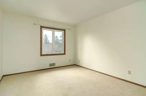 4711 Anne Pt, Eagan, MN 55122 photo 17