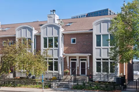 9 2nd St SE, Minneapolis, MN 55414