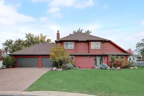 10624 Daisy Cir, Bloomington, MN 55438