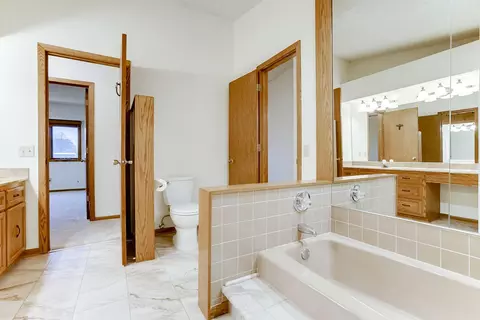 4291 Sunrise Rd, Eagan, MN 55122 photo 19