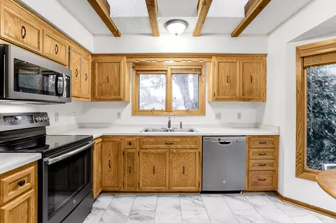 4291 Sunrise Rd, Eagan, MN 55122 photo 5