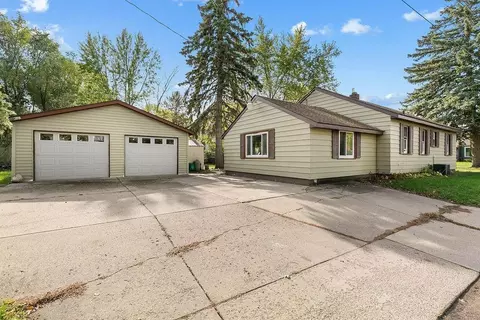1052 34th Ave N, Saint Cloud, MN 56303