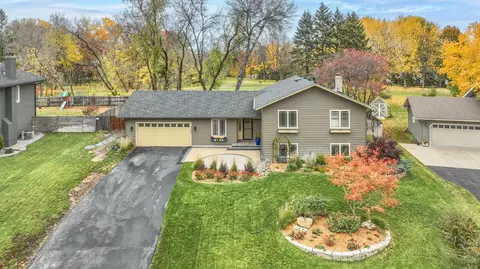 3700 Evergreen Ln N, Plymouth, MN 55441