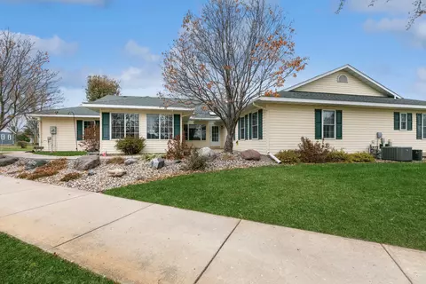 649 Paine Dr, Paynesville, MN 56362