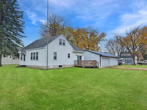 720 1st St E, Lake Lillian, MN 56253
