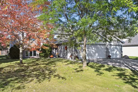 1419 3rd St N, Sartell, MN 56377
