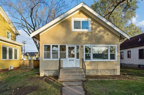3124 Zenith Ave N, Robbinsdale, MN 55422
