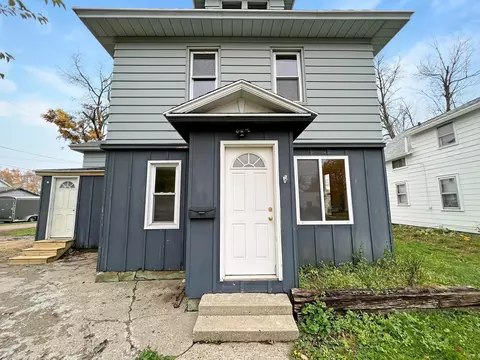 412 E 4th St, Fairmont, MN 56031