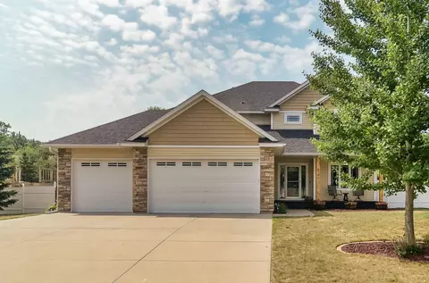 5701 Oregon Ct, Crystal, MN 55428