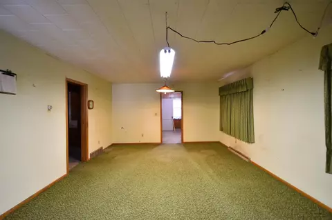 201 2nd St E, Wanamingo, MN 55983 photo 5