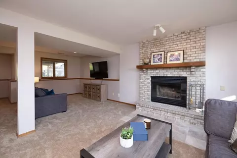 1539 Lakeview Curv, Eagan, MN 55122 photo 34