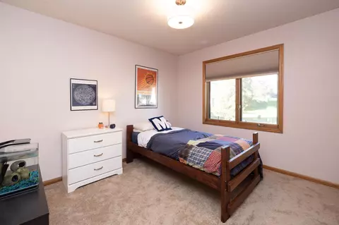 1539 Lakeview Curv, Eagan, MN 55122 photo 26