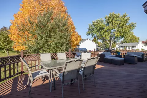 1539 Lakeview Curv, Eagan, MN 55122 photo 20