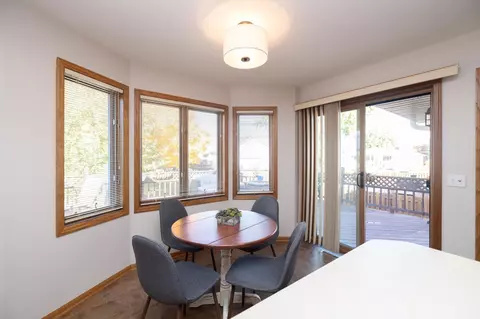 1539 Lakeview Curv, Eagan, MN 55122 photo 17
