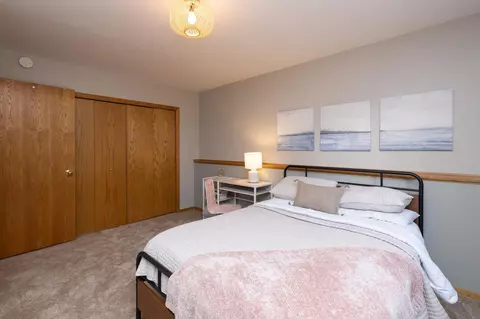 1539 Lakeview Curv, Eagan, MN 55122 photo 45