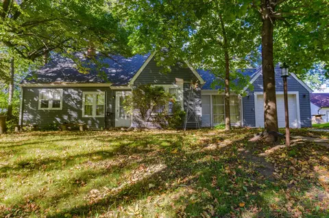 516 S Olive St, Waconia, MN 55387