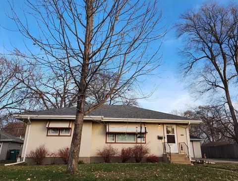 5420 Knox Ave N, Brooklyn Center, MN 55430