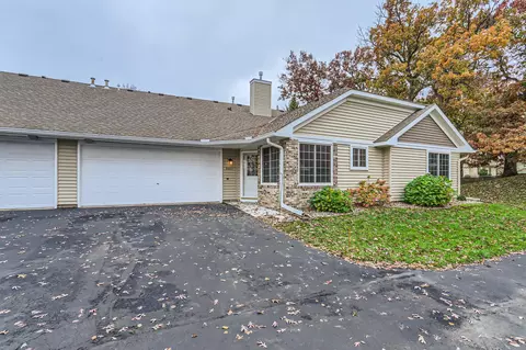 8411 Copperfield Way, Inver Grove Heights, MN 55076