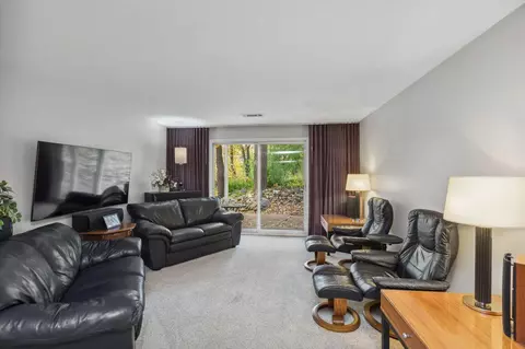 1345 Crestridge Ln #101, Eagan, MN 55123 photo 6