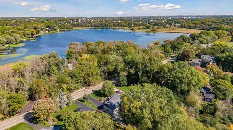 930 County Road C E, Maplewood, MN 55109