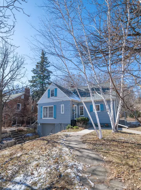 539 Lexington Pkwy S, Saint Paul, MN 55116