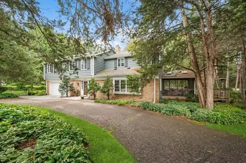 15712 Cedar Ridge Rd, Eden Prairie, MN 55347