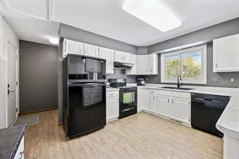 1115 Central Ave N, Milaca, MN 56353 photo 4