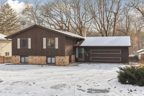 12525 25th Ave N, Plymouth, MN 55441