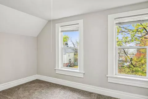 1023 E 1025 E 3rd St, Duluth, MN 55805 photo 12