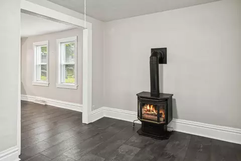1023 E 1025 E 3rd St, Duluth, MN 55805 photo 7