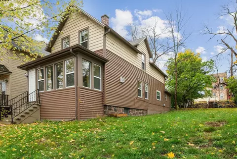 1023 E 1025 E 3rd St, Duluth, MN 55805