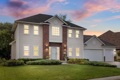 1558 Sandbar Cir, Waconia, MN 55387