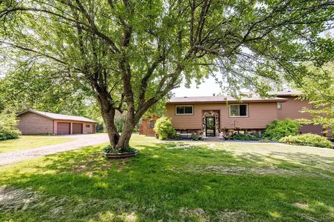5046 W Arrowhead Rd, Hermantown, MN 55811