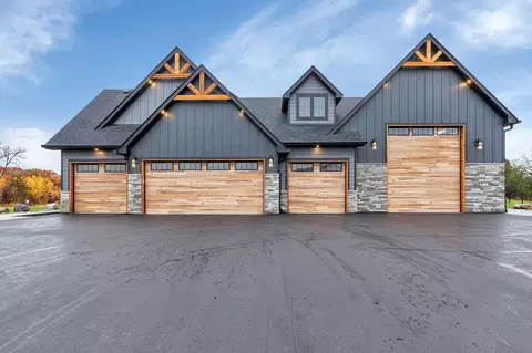 16556 Inca St NW, Andover, MN 55304