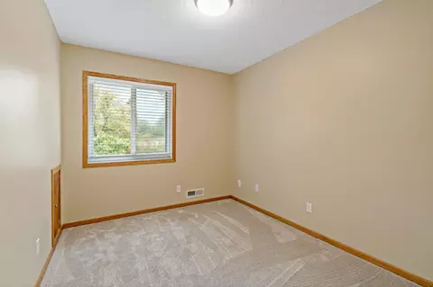 1381 Easter Ln, Eagan, MN 55123 photo 33