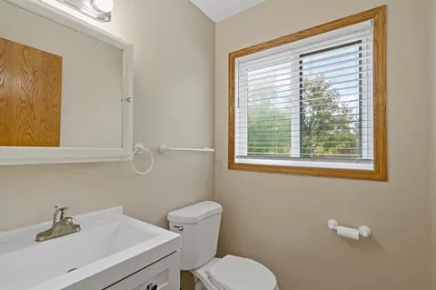 1381 Easter Ln, Eagan, MN 55123 photo 30