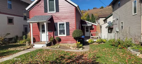 334 E 7th St, Red Wing, MN 55066