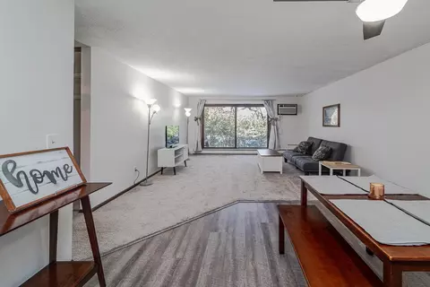 1871 Silver Bell Rd #118, Eagan, MN 55122
