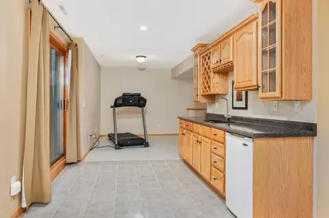 1380 Michelle Dr, Eagan, MN 55123 photo 42