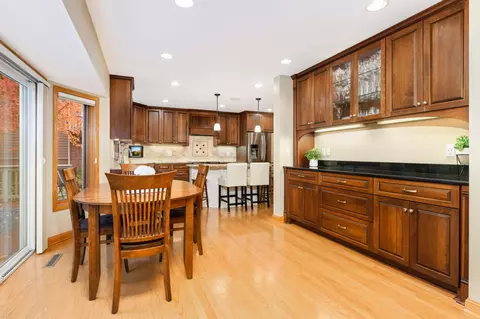 1380 Michelle Dr, Eagan, MN 55123 photo 16
