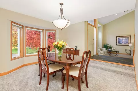 1380 Michelle Dr, Eagan, MN 55123 photo 24