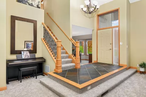 1380 Michelle Dr, Eagan, MN 55123 photo 6