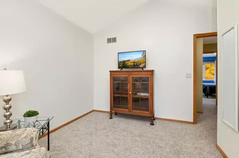 1380 Michelle Dr, Eagan, MN 55123 photo 35