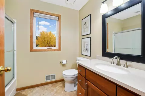 1380 Michelle Dr, Eagan, MN 55123 photo 33