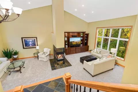 1380 Michelle Dr, Eagan, MN 55123 photo 7