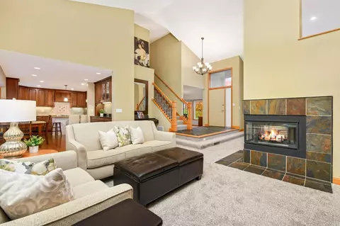 1380 Michelle Dr, Eagan, MN 55123 photo 14