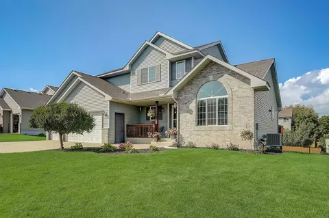 6593 E Oak Dr, Monticello, MN 55362