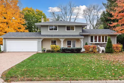 2234 Sierra Dr, White Bear Lake, MN 55110