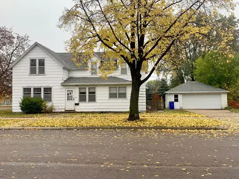 211 3rd St W, Canby, MN 56220